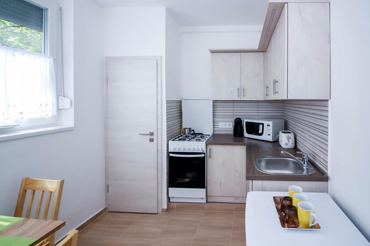 Helios Apartman Szeged Appartamento Esterno foto