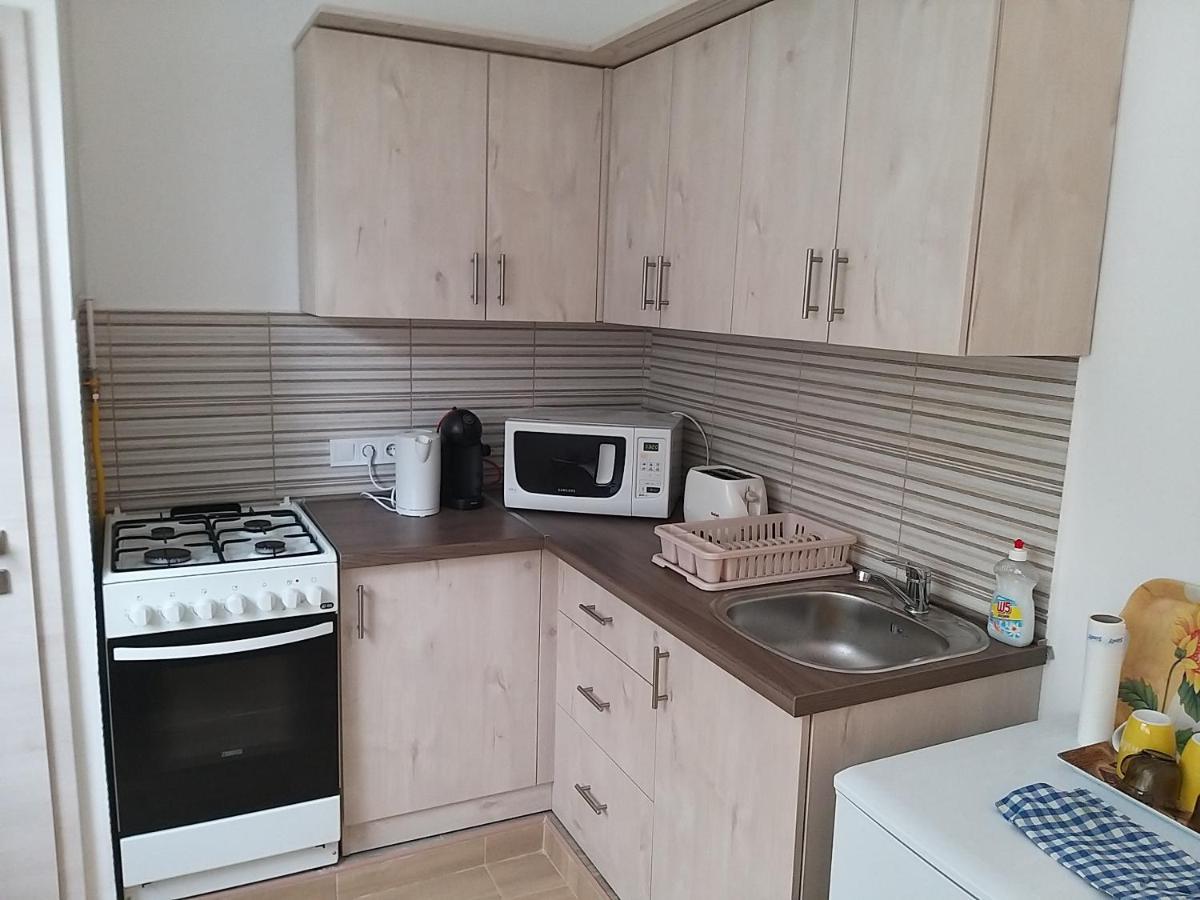 Helios Apartman Szeged Appartamento Esterno foto